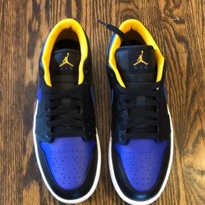 Air Jordan 1 Lows Black/Dark Concord/ Taxi size 11.5 men. In mint condition